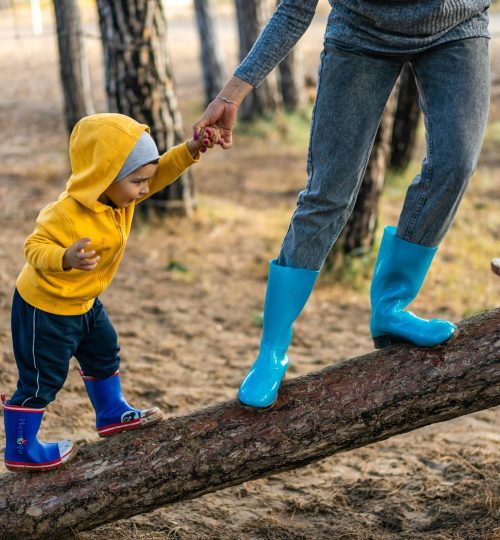 pexels-freestockpro-3036405-scaled-min